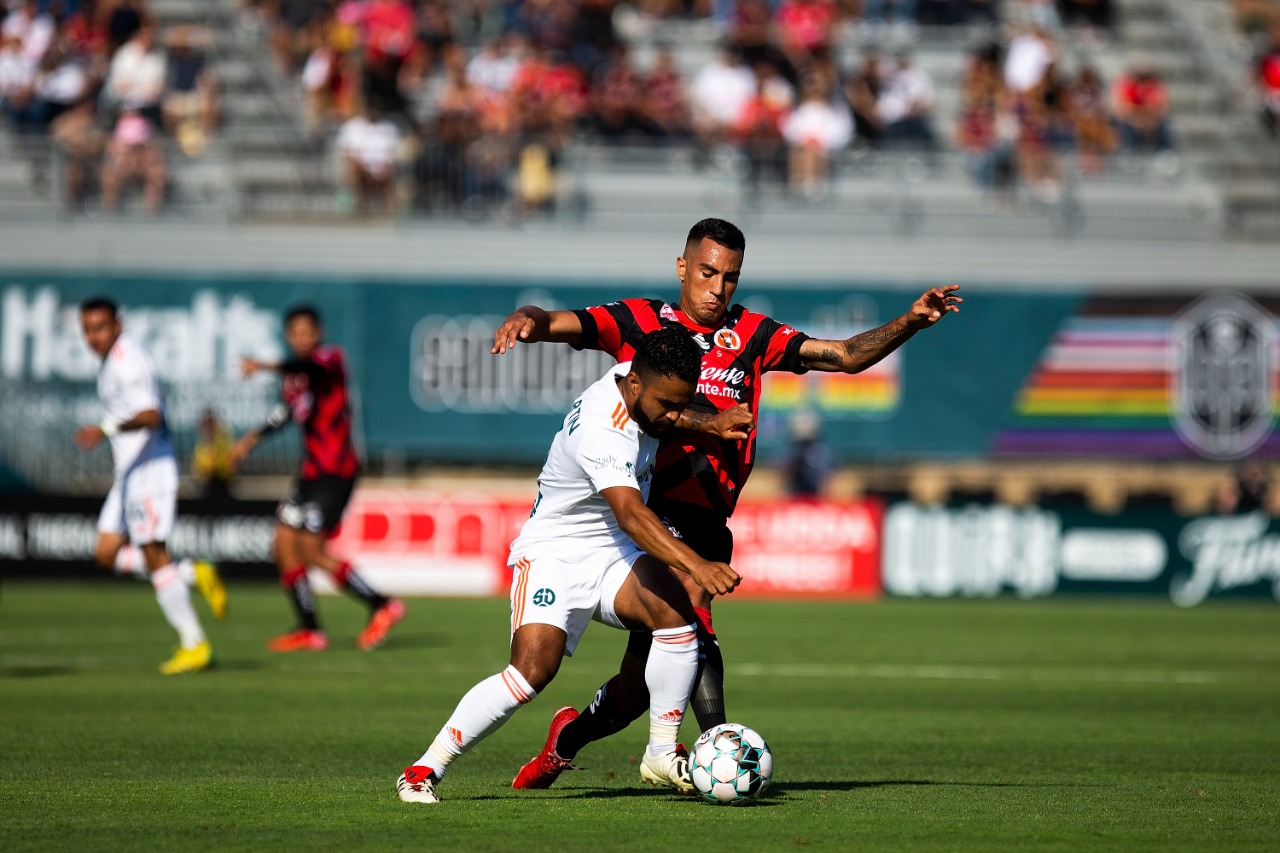 F7FB11B7 D9AA 41E0 BAEC 752B14053327