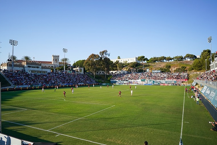 FCF5E674 E6B9 4EA2 B5D4 02650EC73842