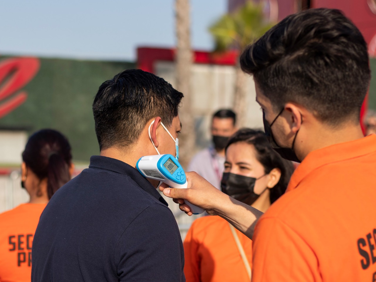 1BD6CBC5 33F0 4F80 992C 90D3E8394A5E