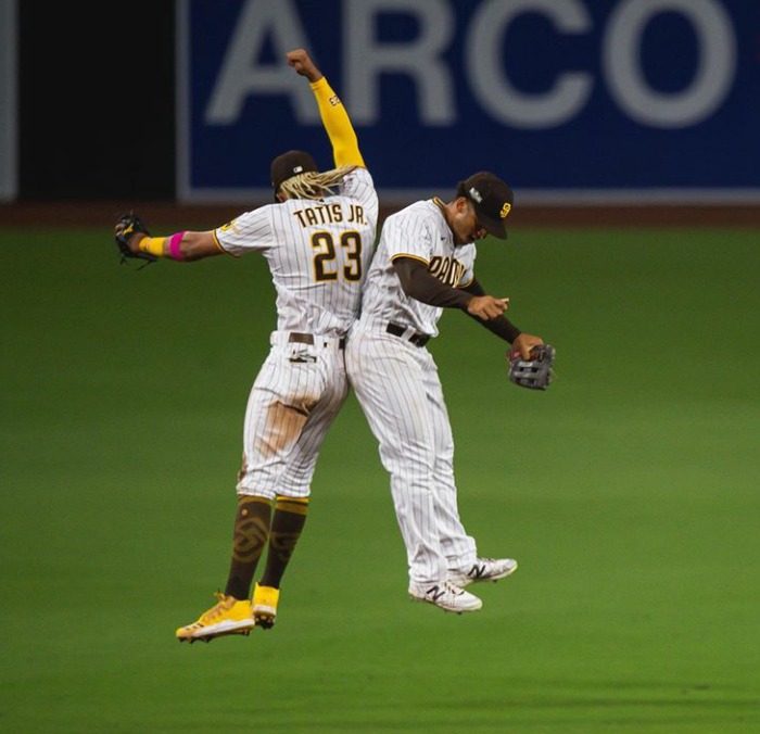 D1E79301 222B 4FA1 AD8B 61574413DAD5