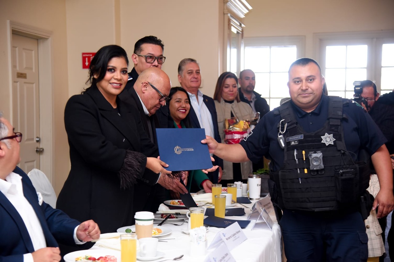 152e3761 d338 4aa7 b915 7f6b7be776aa