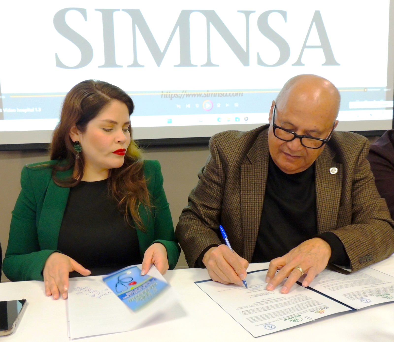 d1682200 ebaf 4e39 88d7 c75b6a100847